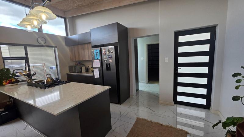 3 Bedroom Property for Sale in Hartenbos Heuwels Western Cape